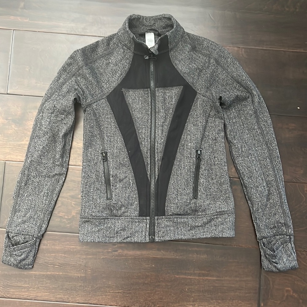 Ivivva zip up define jacket